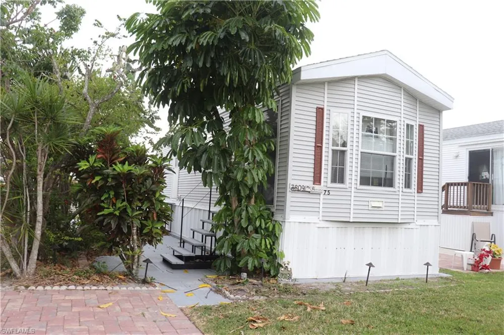 3809 Lemon Twist Loop Bonita Springs, FL 34134