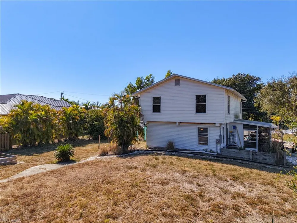 8628 Yukon Court St. James City, FL 33956