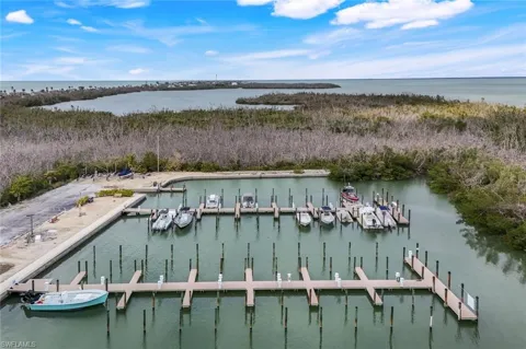 4216 Bayside Villas