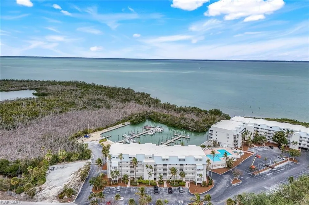 4216 Bayside Villas Captiva, FL 33924