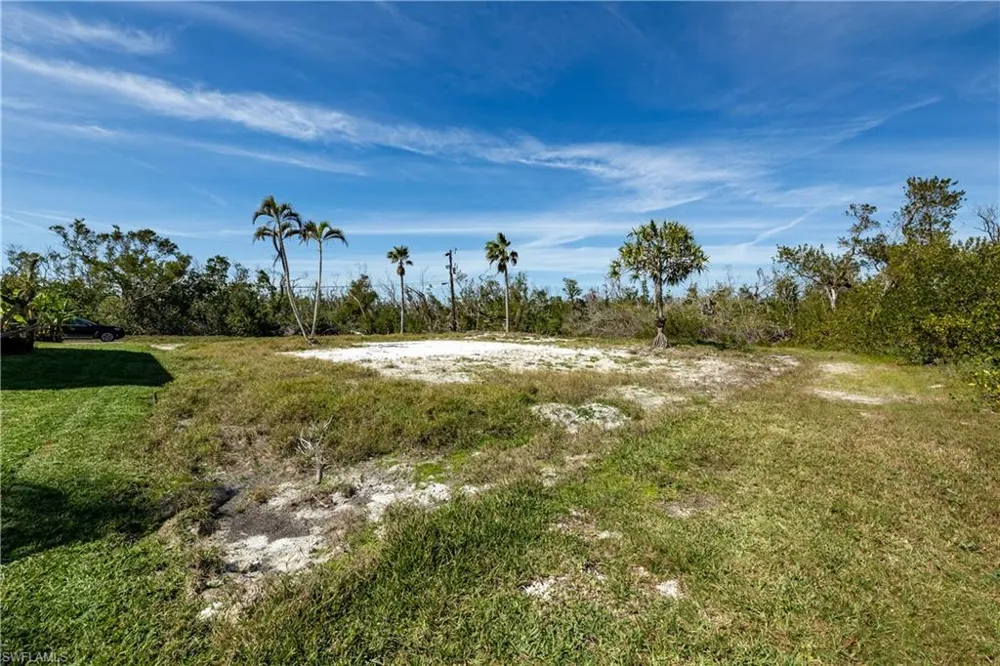 5966 Cove Street St. James City, FL 33956