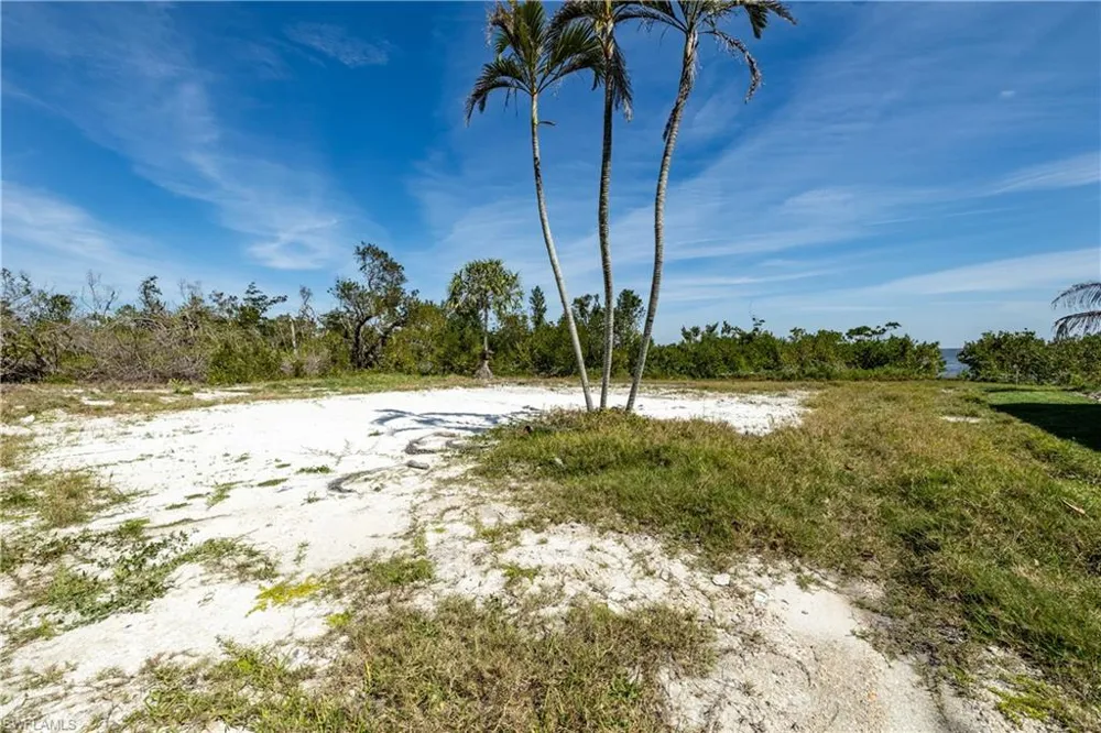 5966 Cove Street St. James City, FL 33956