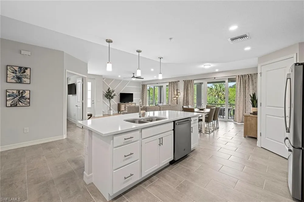 172 Indies Drive E #101 Naples, FL 34114