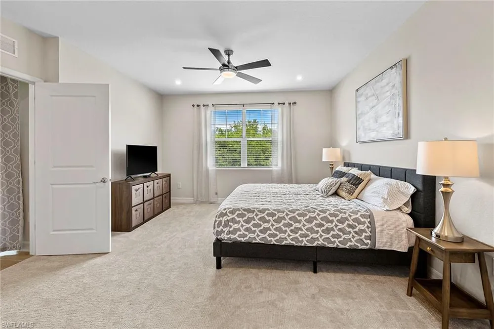 172 Indies Drive E #101 Naples, FL 34114