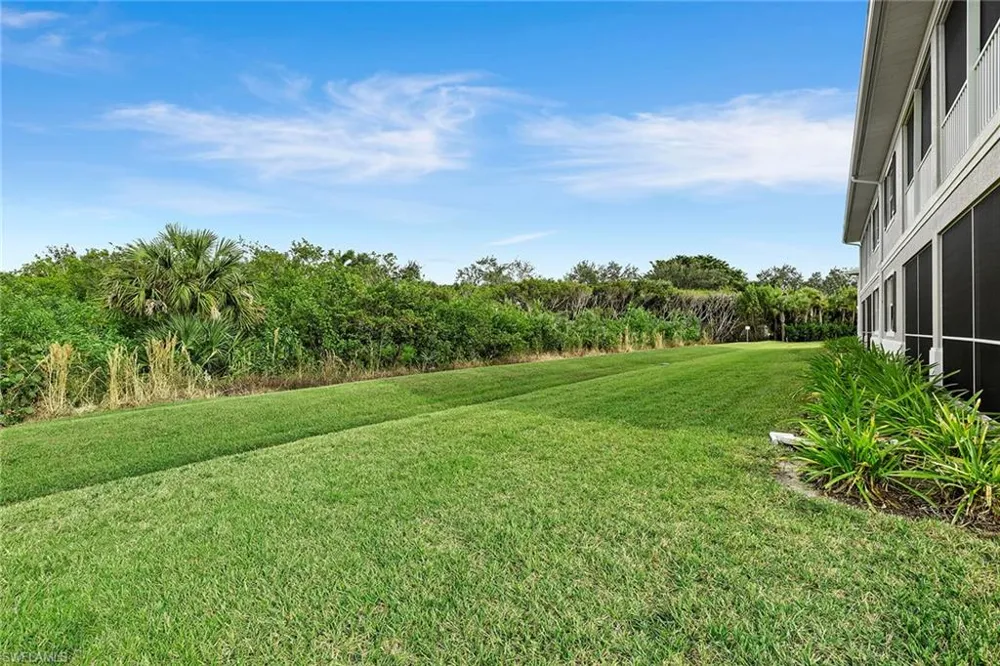 172 Indies Drive E #101 Naples, FL 34114