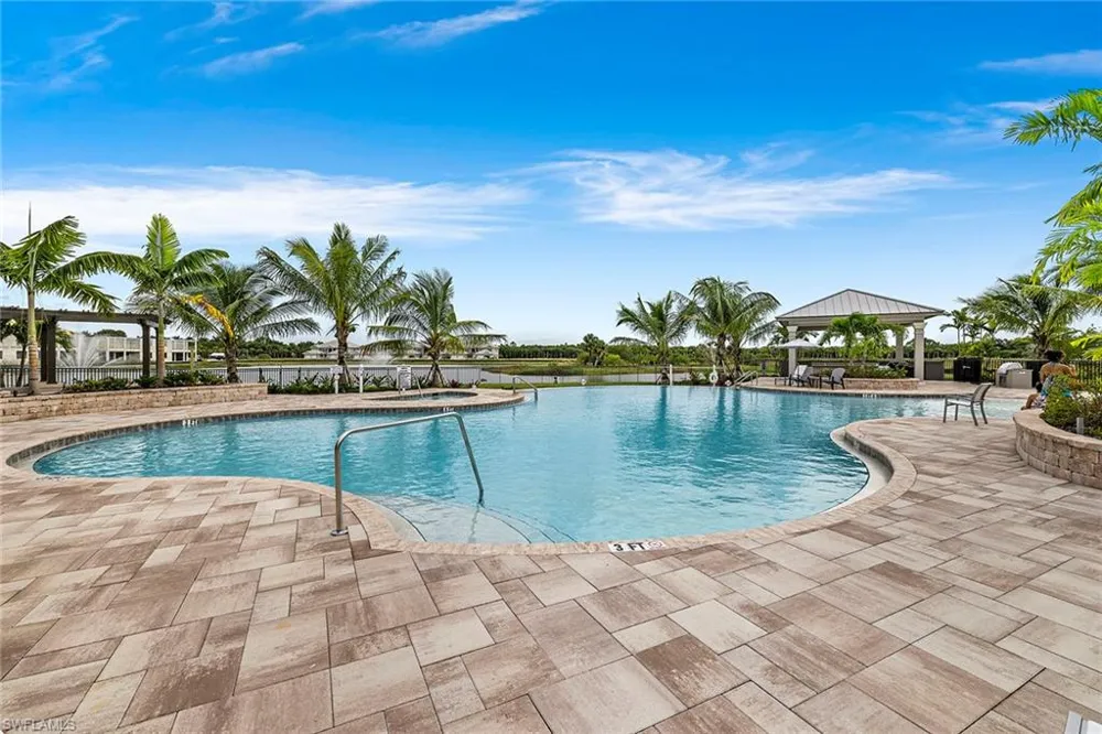 172 Indies Drive E #101 Naples, FL 34114