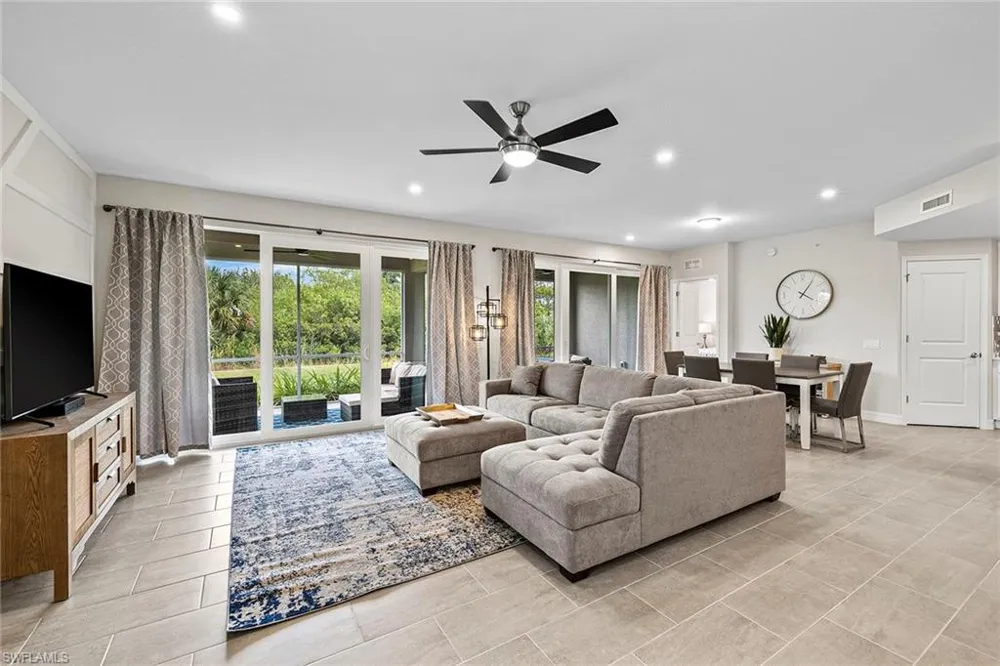 172 Indies Drive E #101 Naples, FL 34114