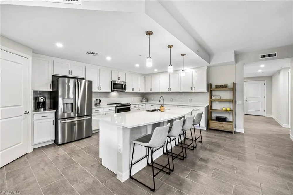 172 Indies Drive E #101 Naples, FL 34114