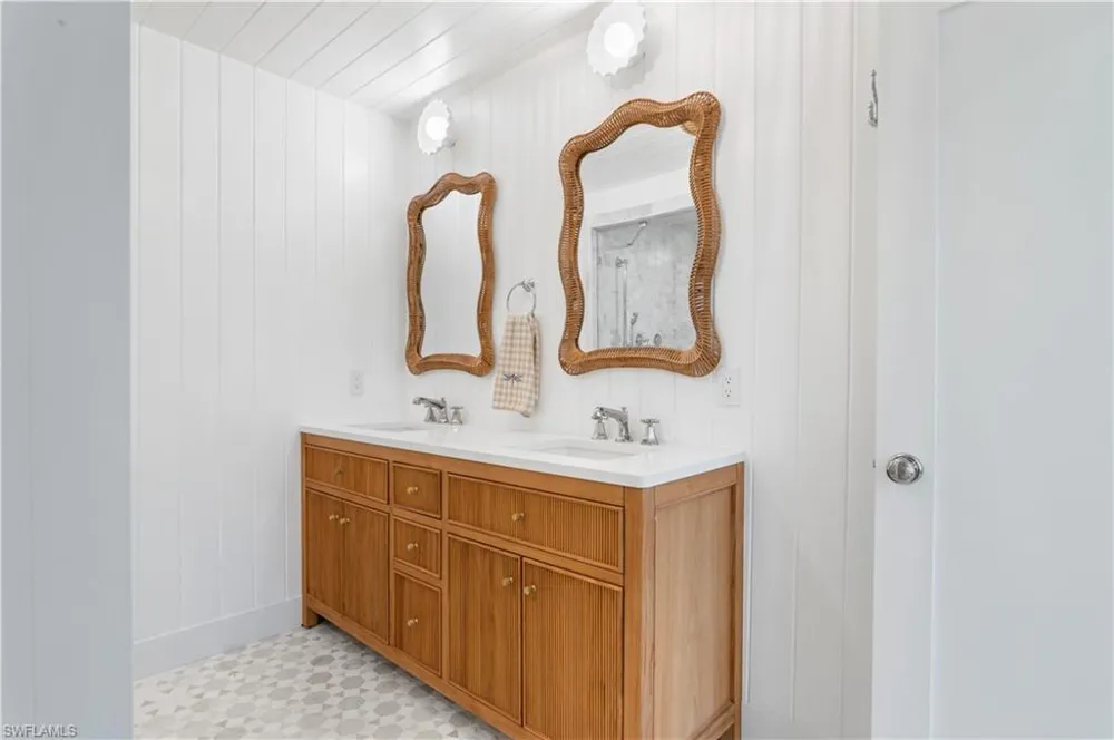 24 Beach Homes Captiva, FL 33924