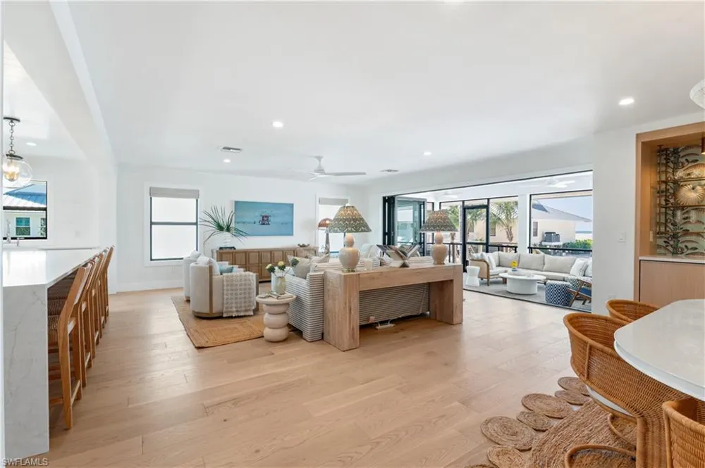 24 Beach Homes Captiva, FL 33924