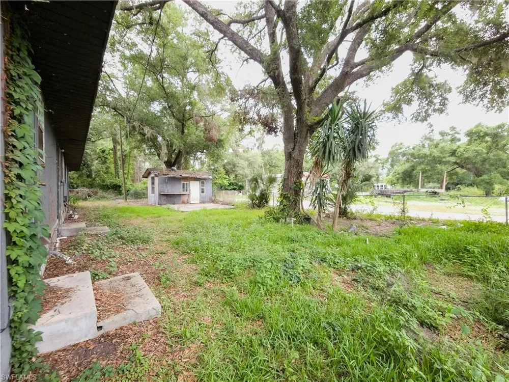 1103 SE 1 STREET Chiefland, FL 32626