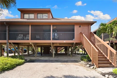 1811 Olde Middle Gulf Drive #14