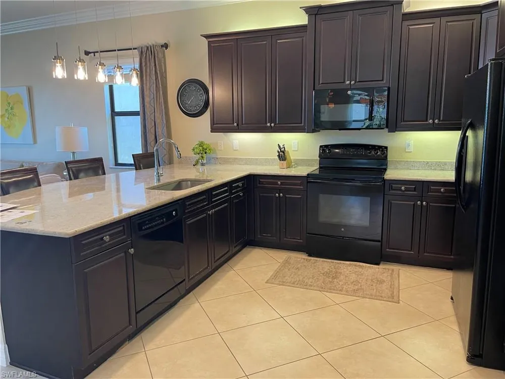 3326 Baltic Drive Naples, FL 34119