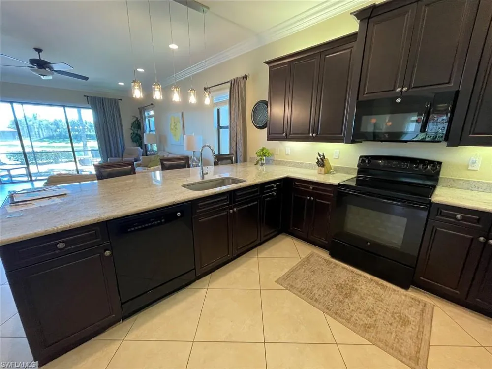 3326 Baltic Drive Naples, FL 34119
