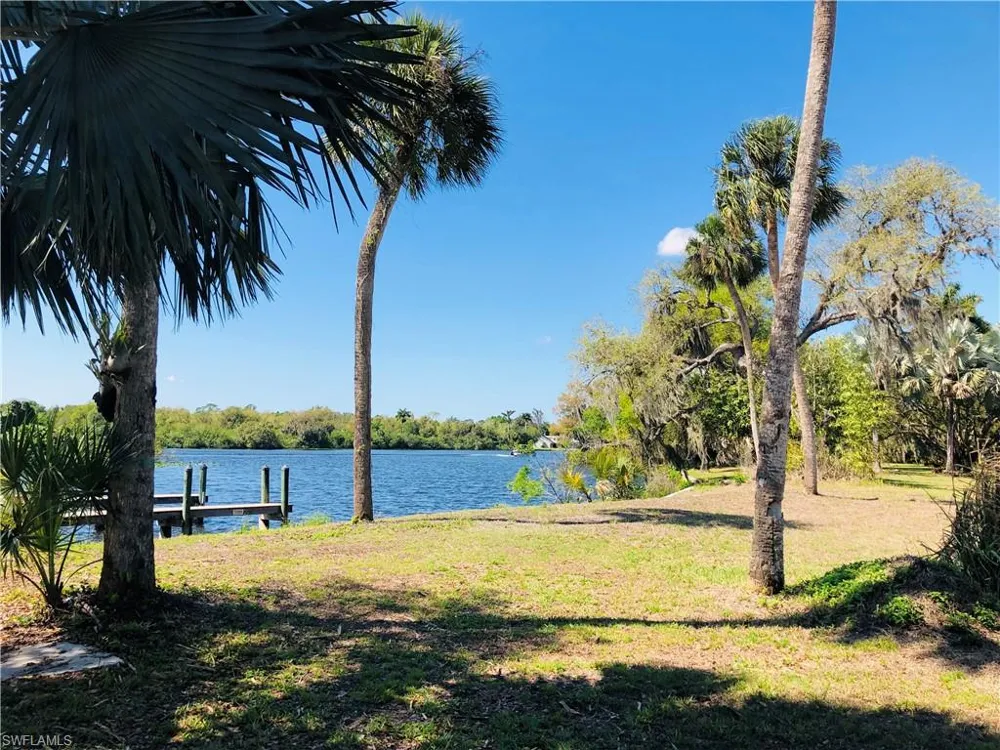 17500 Taylor Road Alva, FL 33920
