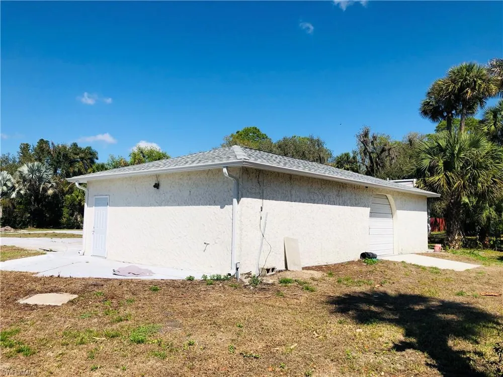 17500 Taylor Road Alva, FL 33920