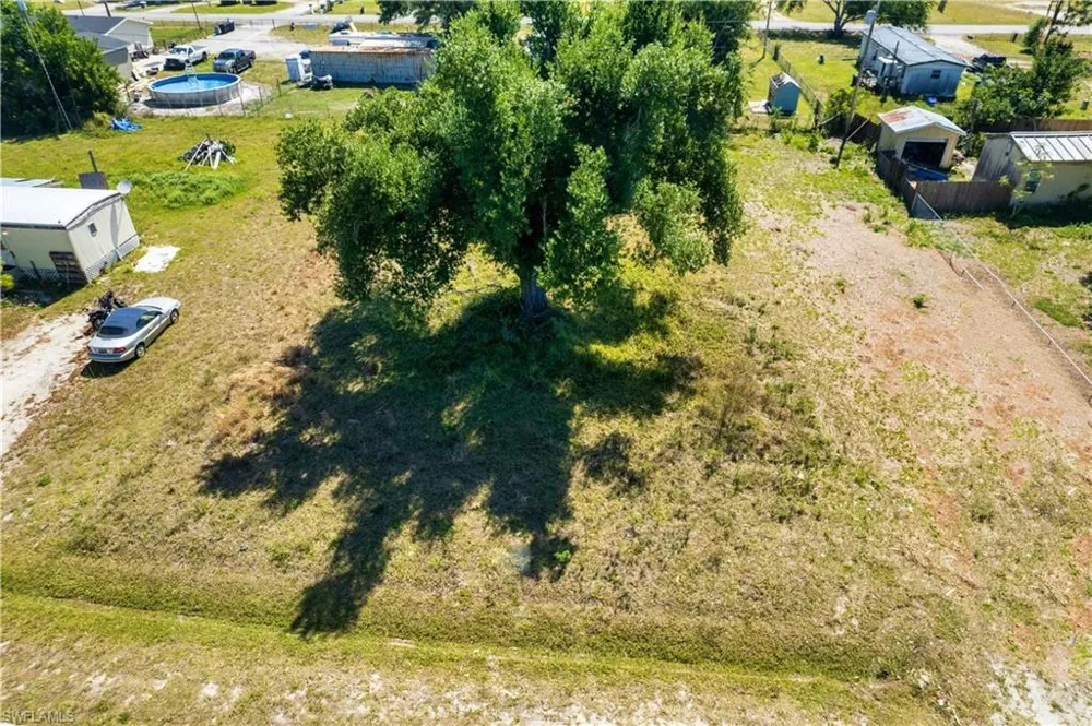 8355 Nault Road North Fort Myers, FL 33917