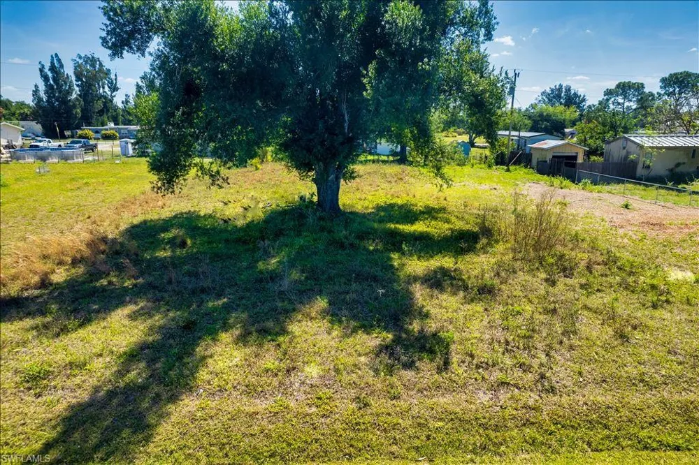 8355 Nault Road North Fort Myers, FL 33917