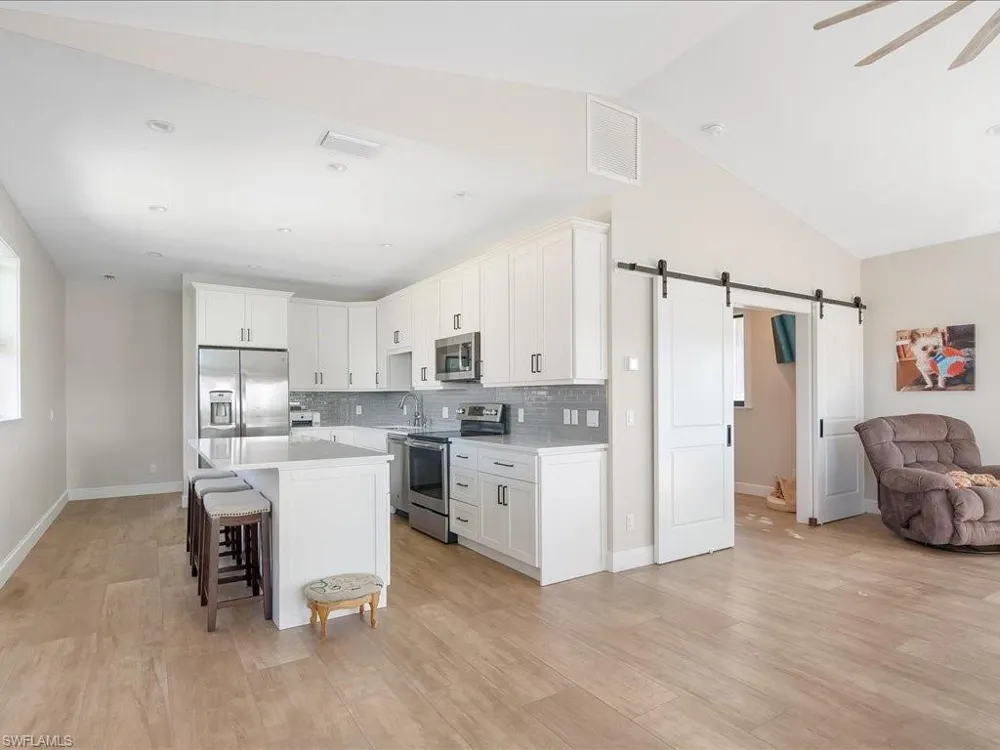 232 Harbor Place Goodland, FL 34140