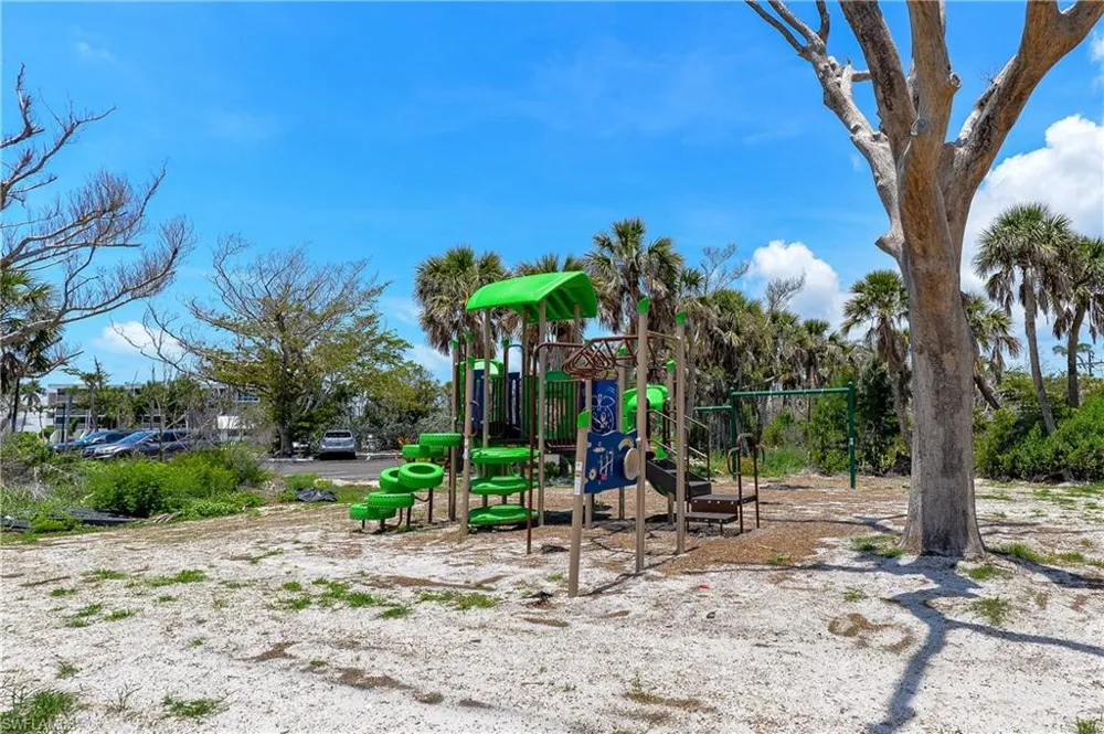 2255 W Gulf Drive #140 Sanibel, FL 33957