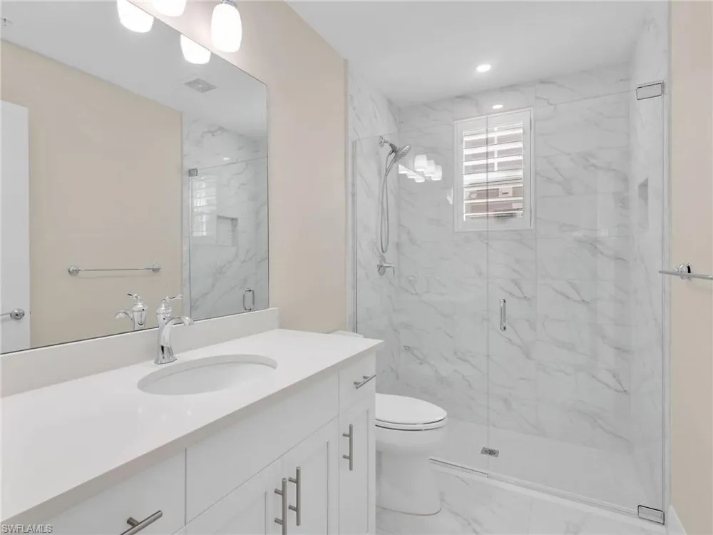 257 Indies Dr E #102 Naples, FL 34114