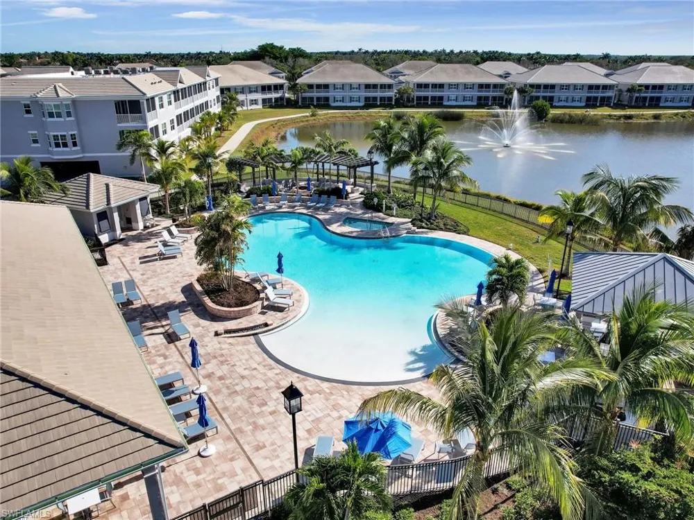 257 Indies Dr E #102 Naples, FL 34114