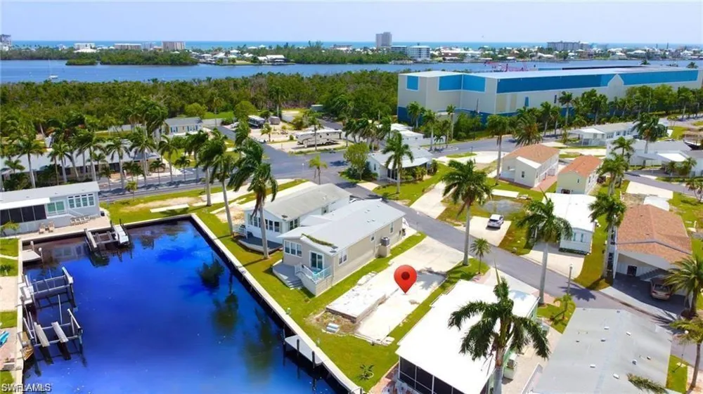 107 Blackbeard Way Fort Myers Beach, FL 33931