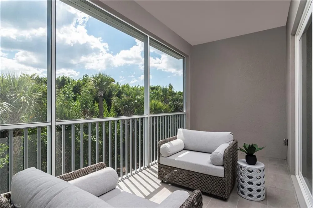 298 Indies Drive E #202 Naples, FL 34114