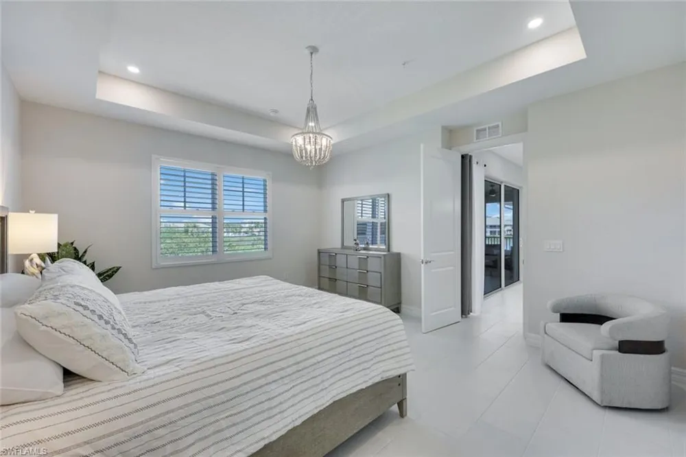 273 Indies Drive E #202 Naples, FL 34114