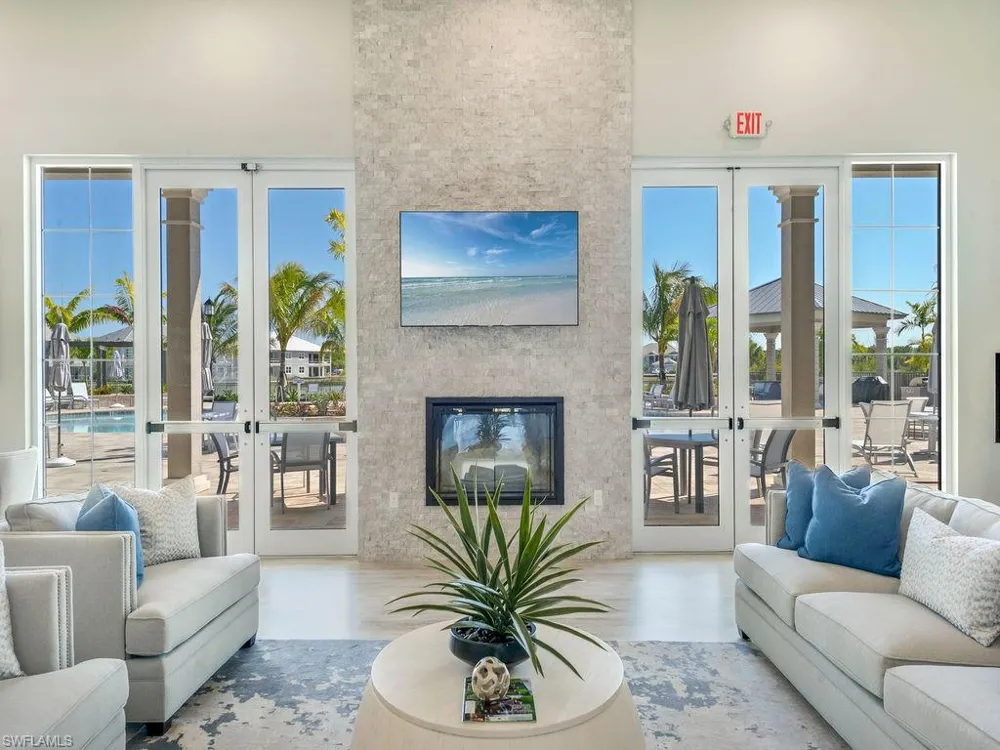 273 Indies Drive E #202 Naples, FL 34114