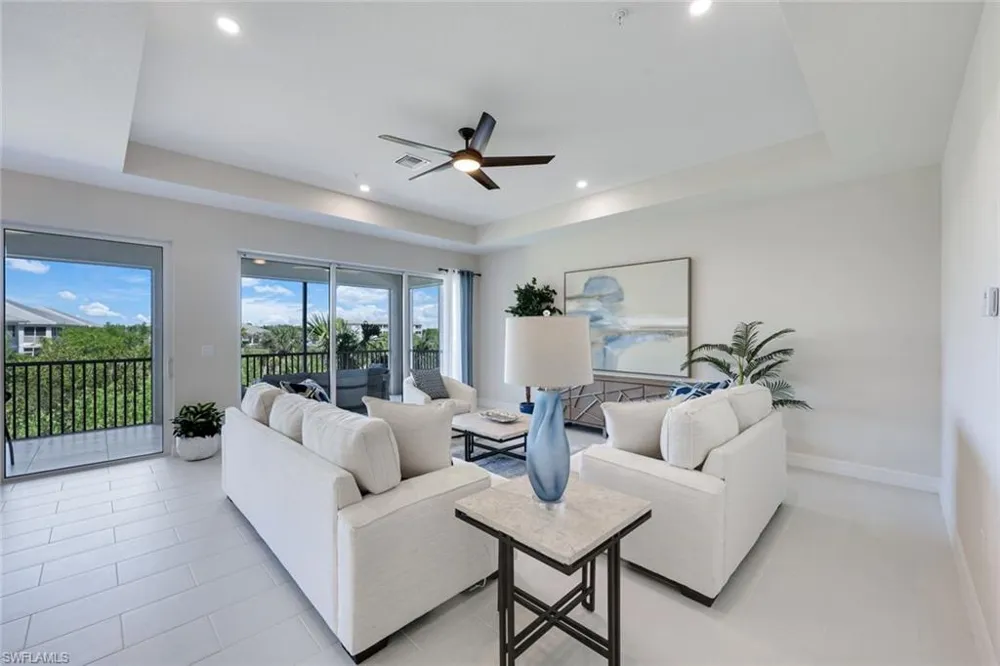 273 Indies Drive E #202 Naples, FL 34114