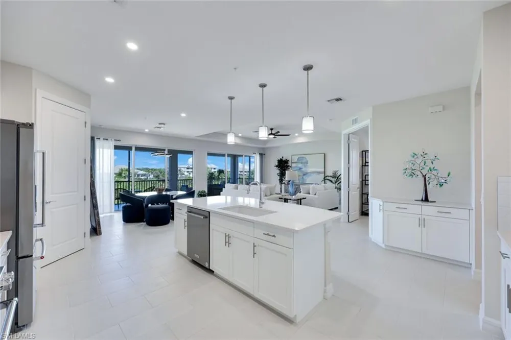 273 Indies Drive E #202 Naples, FL 34114