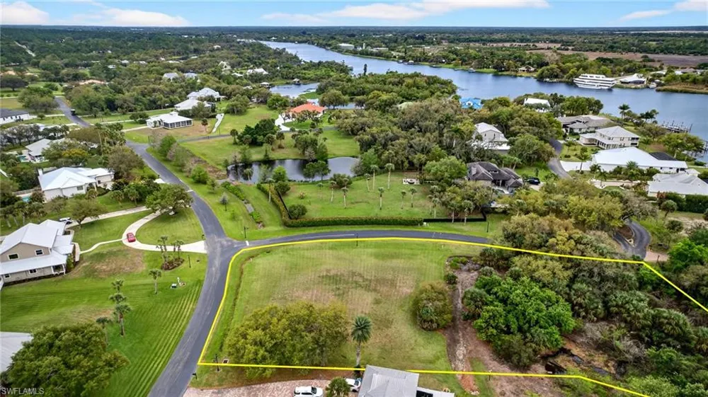 18151 Riverchase Court Alva, FL 33920