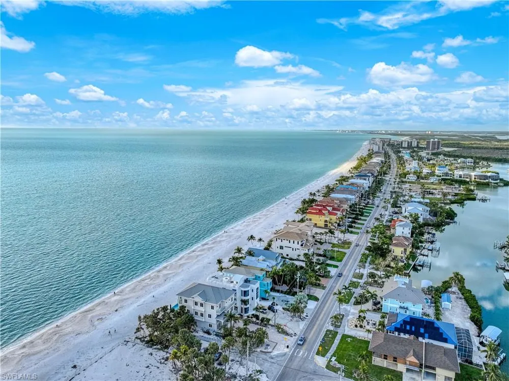 5956 Carol Court Bonita Springs, FL 34134