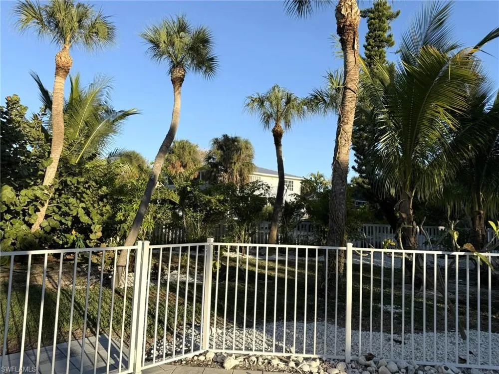 4511 Bartlett Parkway Captiva, FL 33924