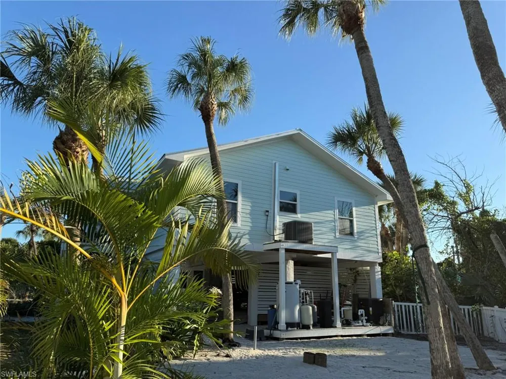 4511 Bartlett Parkway Captiva, FL 33924