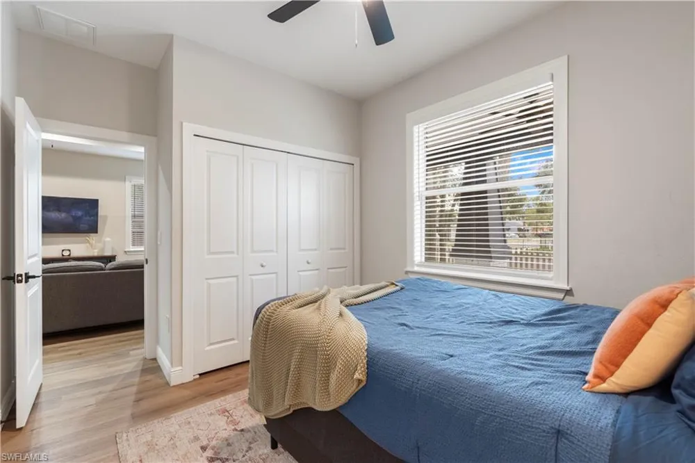 1324 E Giddens Avenue Tampa, FL 33603
