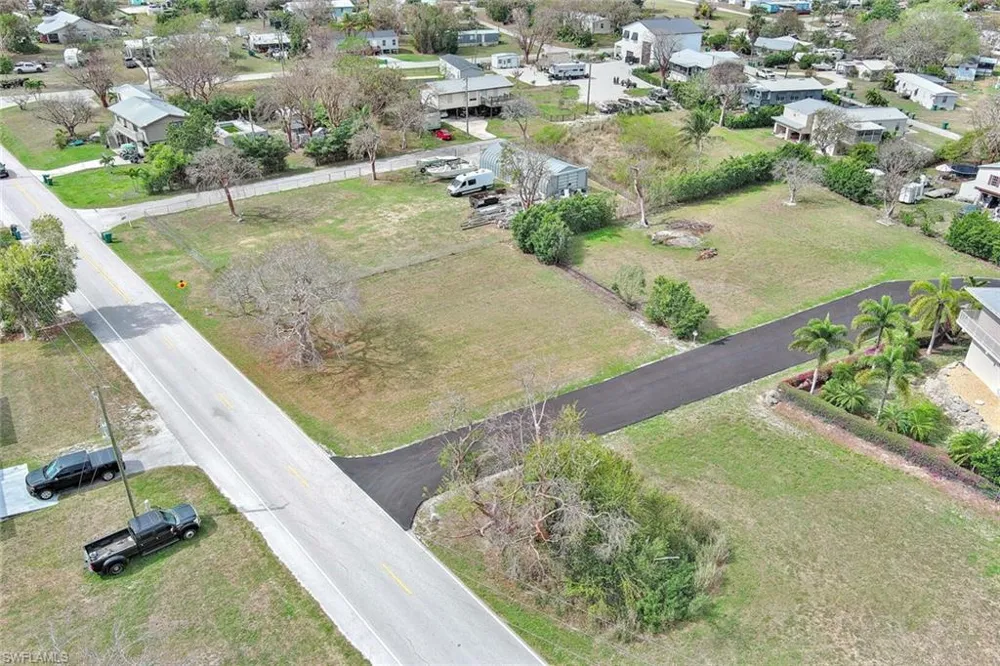 261 Smallwood Drive Chokoloskee, FL 34138