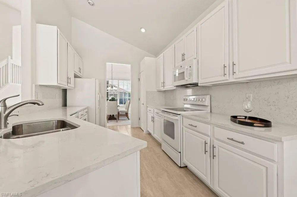 17887 Modena Road Miromar Lakes, FL 33913