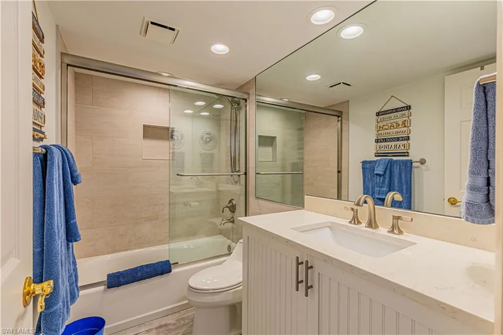 320 Seaview Court #2004 Marco Island, FL 34145