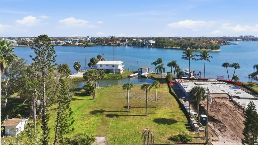 Bayview Parkway Nokomis, FL 34275