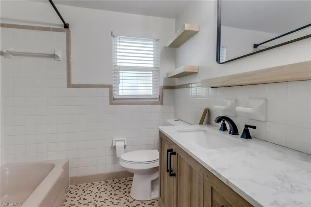 2686 Clyde Street Matlacha, FL 33993