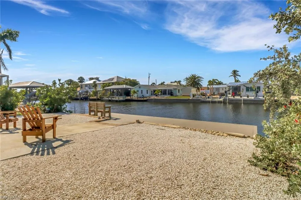 2686 Clyde Street Matlacha, FL 33993