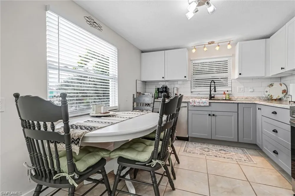 2686 Clyde Street Matlacha, FL 33993