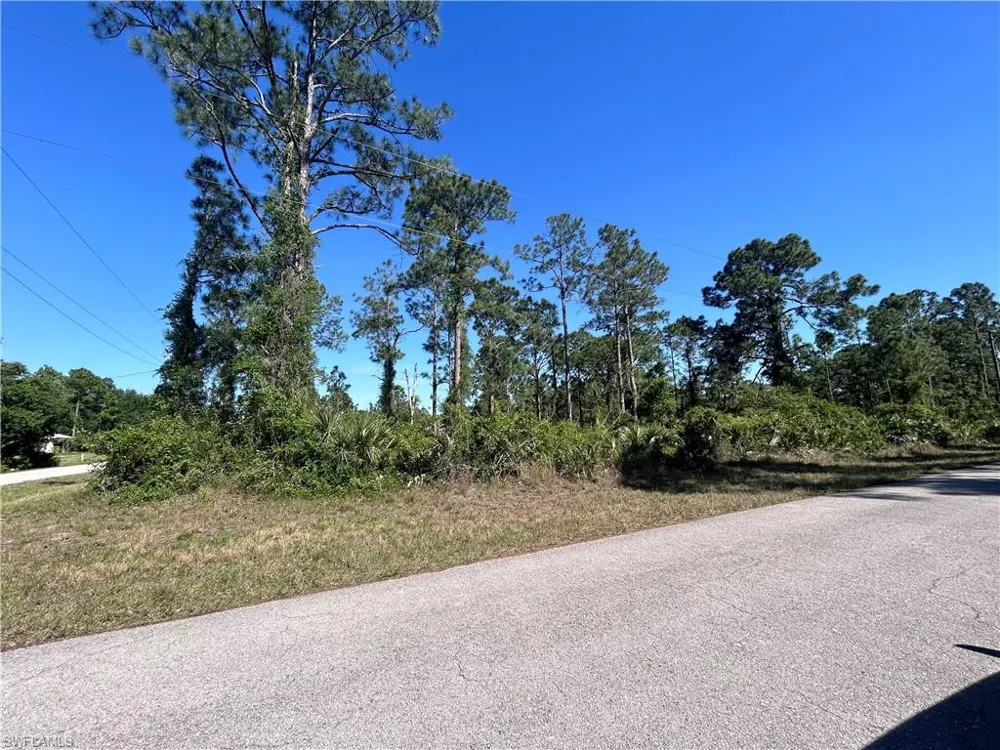 3800 E 21st Street Alva, FL 33920