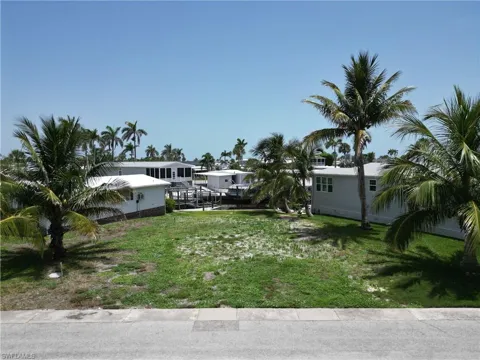11271 Azalea Lane