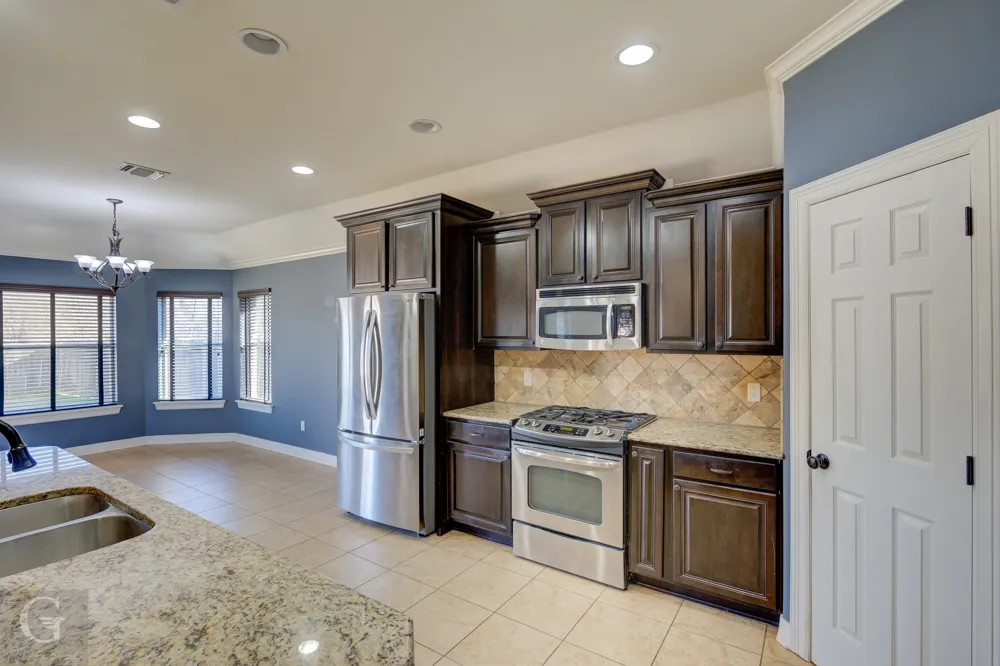 340 Avondale Bossier City, LA 71112