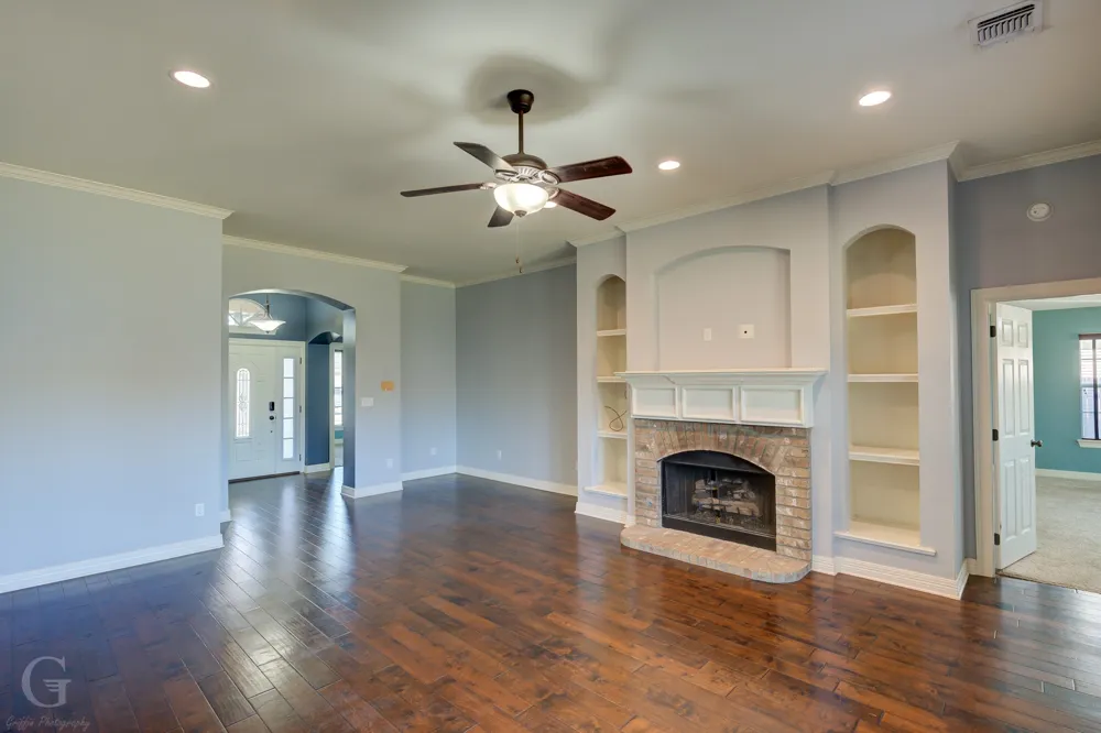 340 Avondale Bossier City, LA 71112