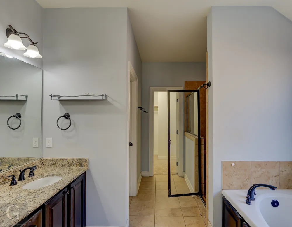 340 Avondale Bossier City, LA 71112