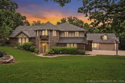12525 S Skyline Drive